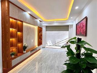 Bán gấp căn nhà đẹp phố ngô gia tự. long biên, hà nội