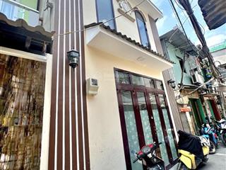 Chỉ 3 tỷ  nhà đẹp 20,2m2 (ngang 4,55m)  nguyễn khoái  hẻm trước nhà 3,65m