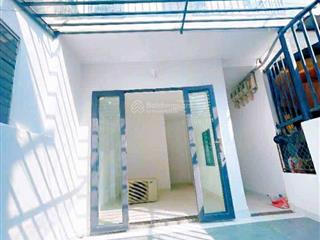 Chỉ 4,5 tỷ  nhà bến vân đồn sổ 67,3m2 (3,83m x 16m)