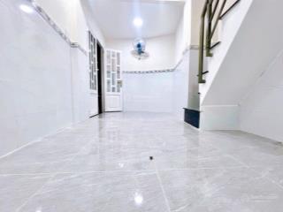 Chỉ 2,47 tỷ  nhà 3 tấm 2pn 3wc  ngay đường khánh hội