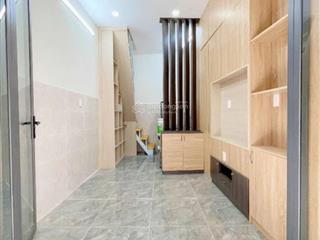 Chỉ 2,7 tỷ  hẻm 3,5m sát hẻm xe hơi  nhà 3 tầng 2pn 3wc