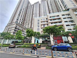Mặt tiền nguyễn hữu hào ngay millennium  sổ 43,9m2  không qh. chỉ 13,2 tỷ