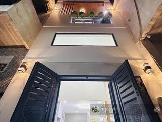 Nhà đẹp full nt 2pn  dtsd 43,5m2  hẻm 3,2m lê văn sỹ. chỉ 4,58 tỷ