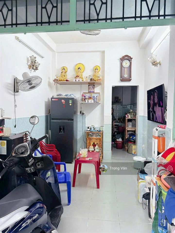 Nhanh thì còn  nhà 4 tầng btct  3pn 3wc  hẻm trước nhà 3,22m. chỉ 4 tỷ