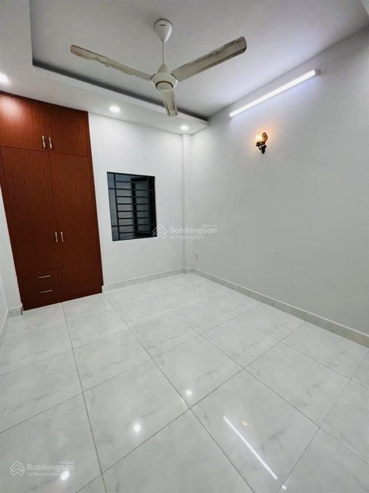 Hẻm thoáng sát mặt tiền hòa hưng  nhà 4 tầng btct hc đủ. 7,45 tỷ