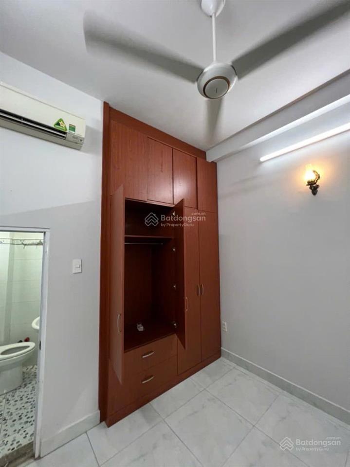 Hẻm thoáng sát mặt tiền hòa hưng  nhà 4 tầng btct hc đủ. 7,45 tỷ