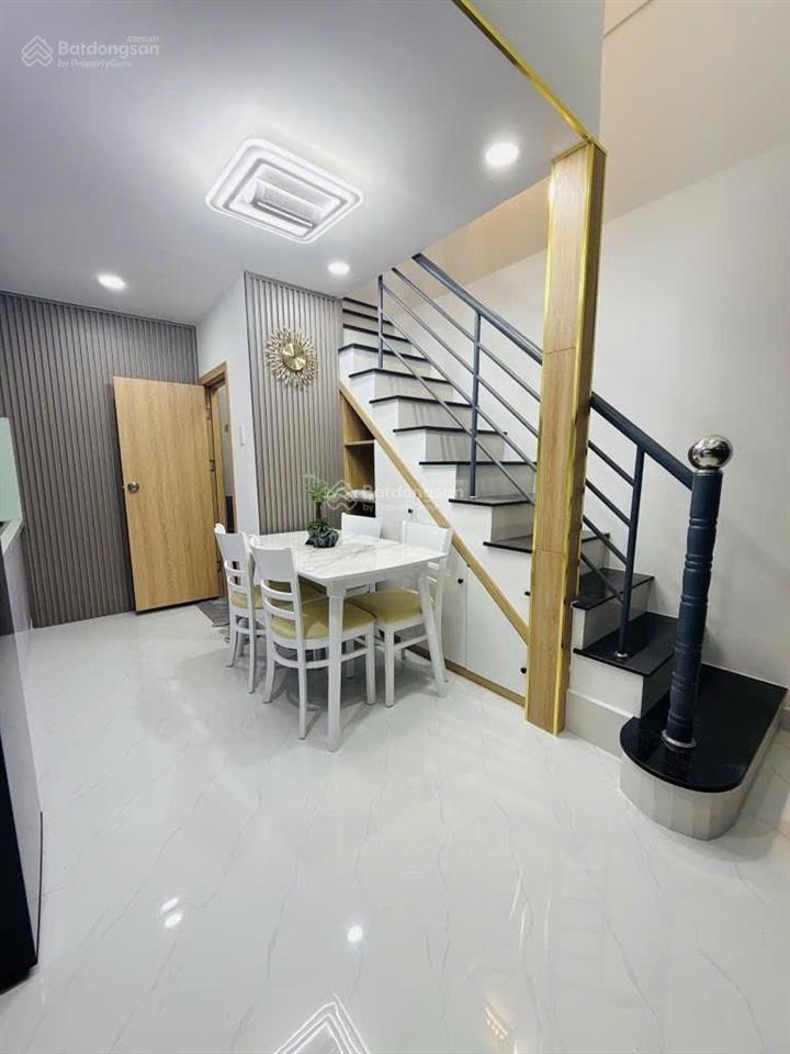 Nhà đẹp full nội thất  hẻm 3,2m lê văn sỹ. chỉ 4,48 tỷ