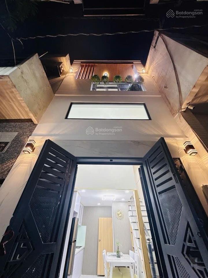 Nhà đẹp full nội thất  hẻm 3,2m lê văn sỹ. chỉ 4,48 tỷ