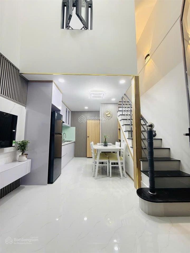 Nhà đẹp full nội thất  hẻm 3,2m lê văn sỹ. chỉ 4,48 tỷ