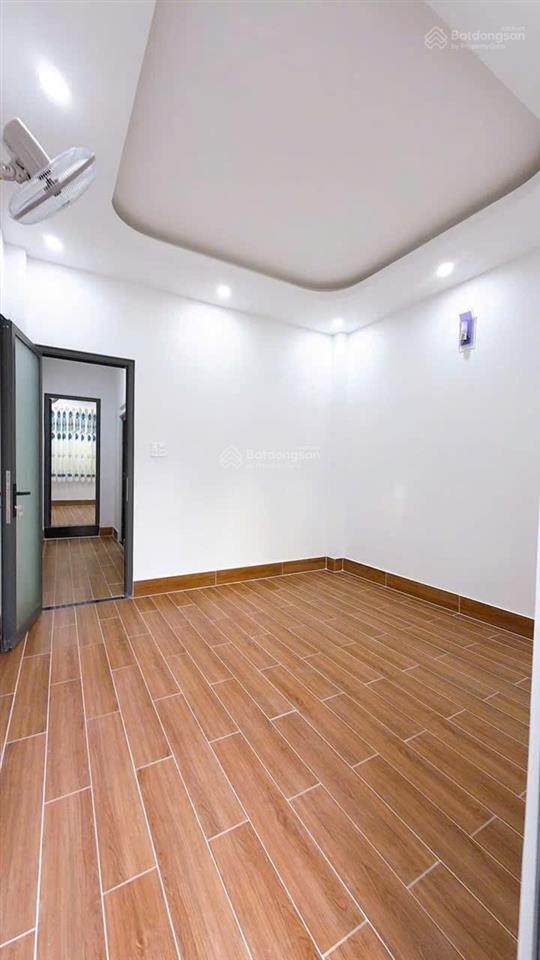 Hẻm 3,5m gần mặt tiền  sổ 39,6 m² (3,75 x 11)  4 tầng 4pn 3wc. chỉ 4,6 tỷ