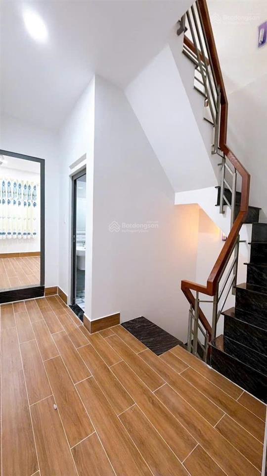 Hẻm 3,5m gần mặt tiền  sổ 39,6 m² (3,75 x 11)  4 tầng 4pn 3wc. chỉ 4,6 tỷ