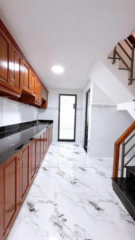 Hẻm 3,5m gần mặt tiền  sổ 39,6 m² (3,75 x 11)  4 tầng 4pn 3wc. chỉ 4,6 tỷ