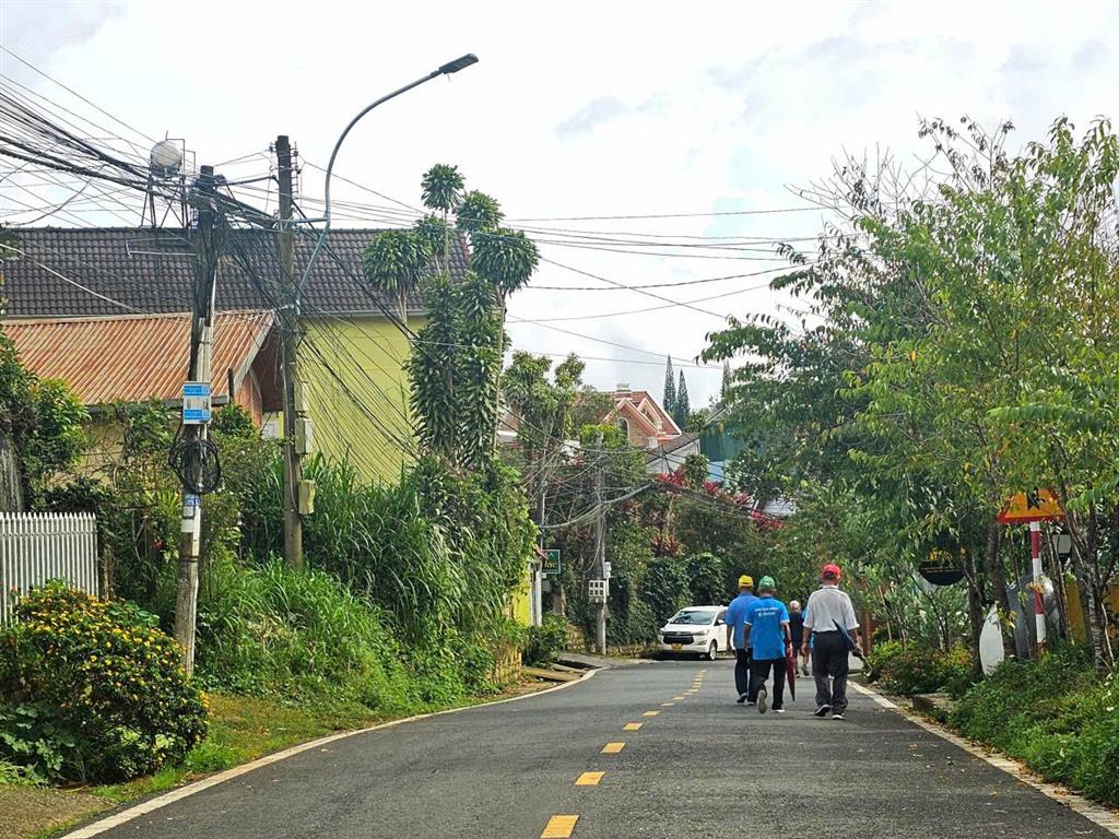 Đất mặt tiền khu biệt thự cổ ngô văn sở  thế đất tựa đồi thông 5ha  view hồ thơ mộng hiếm có