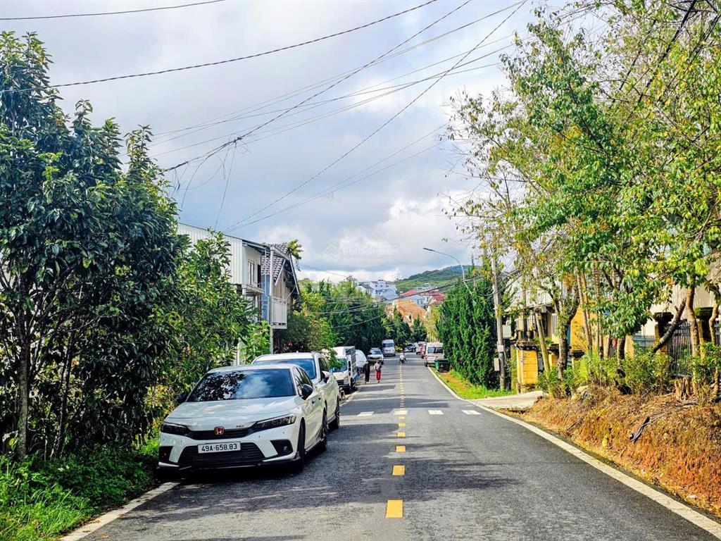 Đất mặt tiền khu biệt thự cổ ngô văn sở  thế đất tựa đồi thông 5ha  view hồ thơ mộng hiếm có