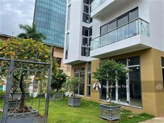 Chính chủ gửi bán biệt thự sân vườn đối diện bộ công an, diện tích 188m2, giá 42 tỷ, chủ thiện chí