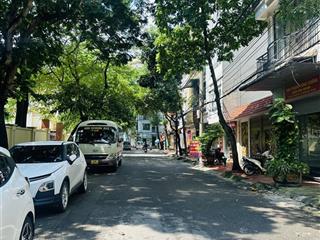 Chính chủ bán nhà số mặt khu trục chính khu đô thị đền lừ .55m2,4 tầng,đường 20m, vỉa hè rộng