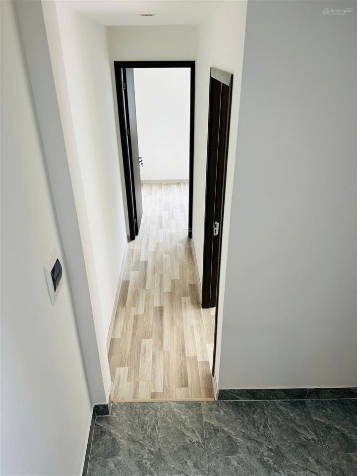 Tôi bán nhà xây mới phố lò đúc. 42m2, 5 tầng thang máy, lô góc 2 mặt thoáng, 12.5 tỷ