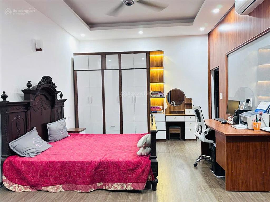 Chính chủ nhà đẹp phố vĩnh hưng 35m2, 5 tầng, ngõ thông, kinh doanh, gần ô tô.