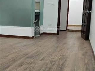 Bán nhà siêu vị trí giá chỉ 12.3 tỷ dốc tam đa 43m2 5 tầng mặt tiền 3.9m tây hồ