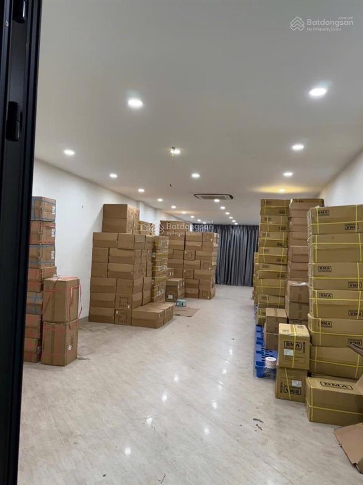 Gấp bán nhà mặt phố giá cắt lỗ chỉ 27 tỷ phố trương định, 80m2 6 tầng mặt tiền 4.5m hoàng mai