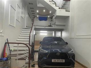 Bán nhà ngõ 21 Trần Quốc Hoàn, ô tô tránh, 13.5 tỷ