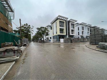Cần tiền bán nhanh cắt lỗ lô biệt thự song lập hướng đông nam