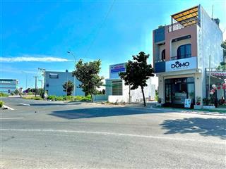 Vợ chồng đang khó khăn nên gửi lại bán lỗ lô đất kdc mặt tiền đường 32m, 100m2, đất đô thị, sổ sẵn