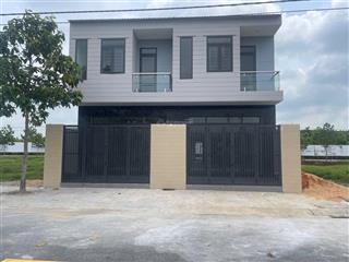 Giá rẻ đầu tư, chủ kẹt tiền gửi bán lô đất đô thị mặt đường qh 25m, phường long nguyên, tphcm, shr