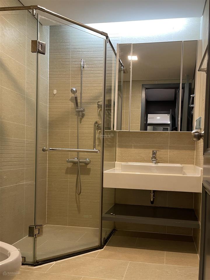 Bán nhanh căn 2pn  2wc căn góc toà park 3, diện tích 82m2 đã có sổ , sở hữu lâu dài  0901 001 ***