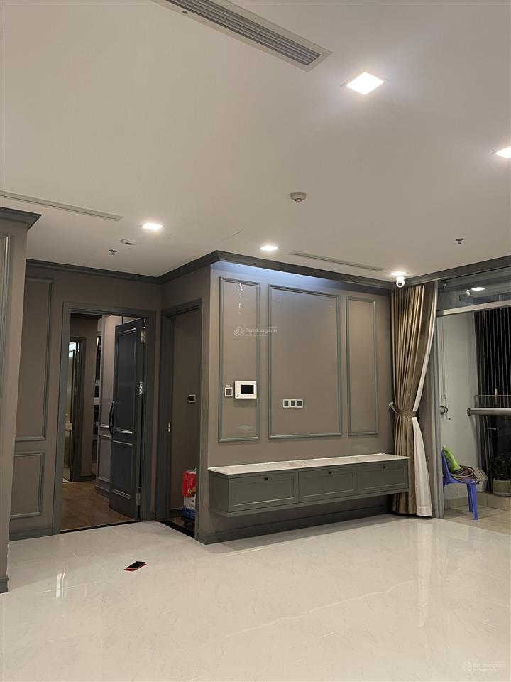 Bán nhanh căn 2pn  2wc căn góc toà park 3, diện tích 82m2 đã có sổ , sở hữu lâu dài  0901 001 ***