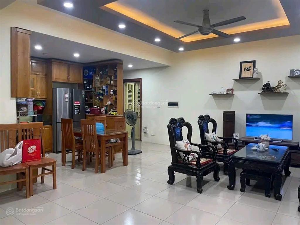 Chính chủ bán chung cư 54 hạ đình, ngã tư khuất duy tiến 105m2, 3 ngủ, full đồ, sổ đỏ, giá 5.95 tỷ