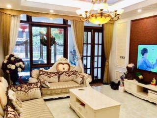 Băn nhà liền kề văn quán 100m2, 5 tầng, măth đường kinh doanh, ô chờ thang máy. giá 27 tỷ