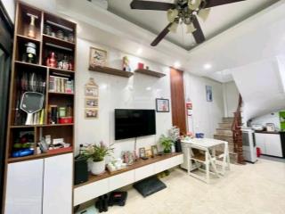 Bán nhà ngõ 300 nguyễn xiển 4 tầng, ngõ phân lô, full nội thất. giá 5.8 tỷ