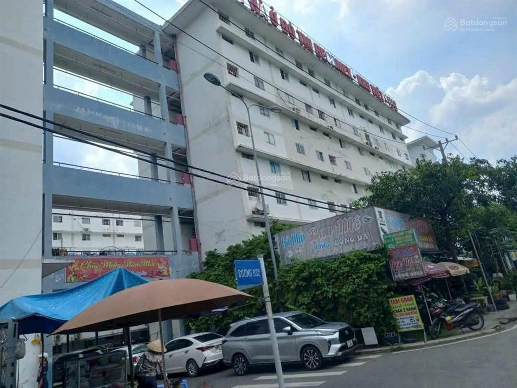 Thang máy becamex việt sing, 640 triệu. cho giữ 20 triệu. nhận ký gửi 10 ngày bán xong. trân trọng