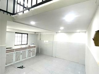 (7758) becamex định hòa. lầu 3 sổ hồng 465 triệu. thuê 2 triệu/tháng , toàn quốc mua được