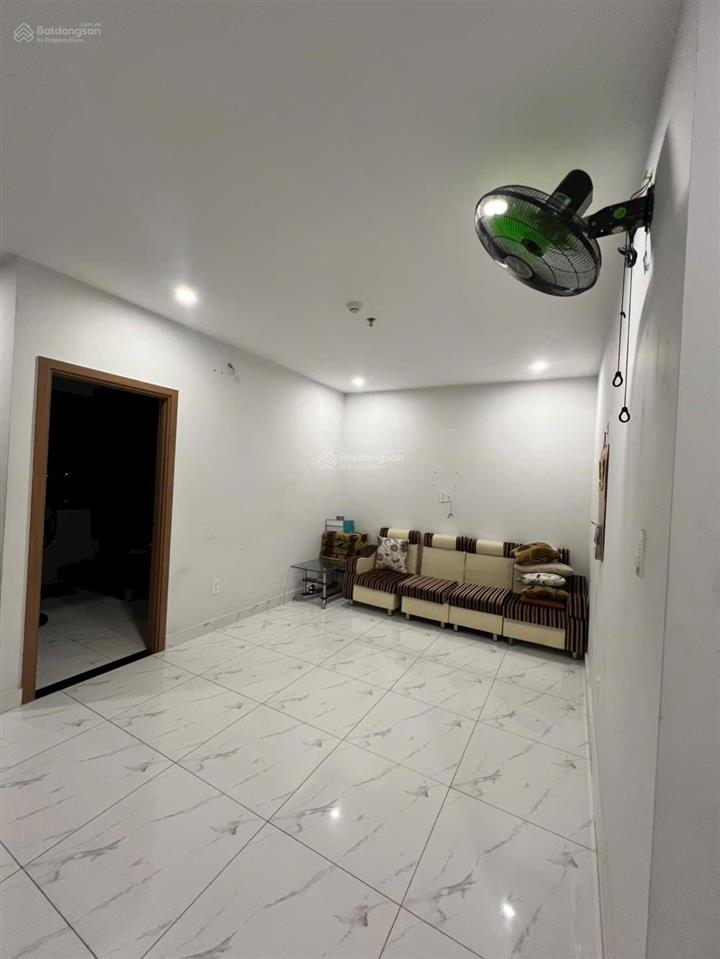 Cho thuê lâu dài star tower, an phú 2pn, pk, wc. giá 5 triệu/tháng