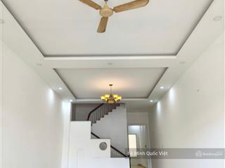 Nhà 3,5 tấm khu ao sen dt(5x20m) giá chỉ có 12,8 tỷ