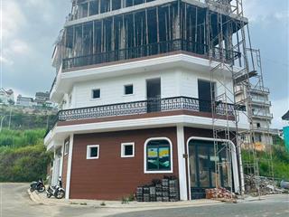 Bán nhà đẹp mới xây 2 mặt tiền  giá 7 tỷ 8  kqh, an sơn , p4 , tp đà lạt