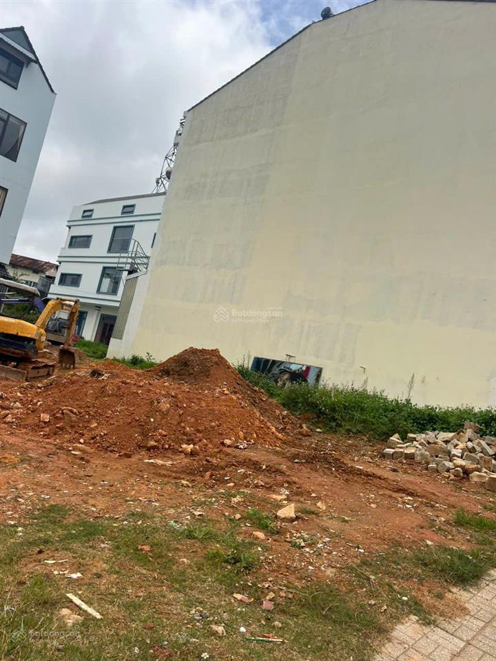 Đất khu liên hiệp thể thao 110m2, giá chỉ 9 tỷ 500tr