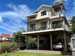 1135m2 đất có 300m2 thổ cư mặt tiền đường triệu việt vương, phường xuân hương, đà lạt