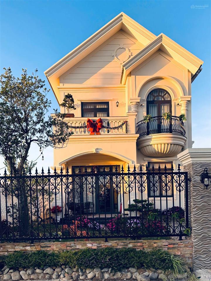 Cần bán biệt thự sân vườn view đẹp gần thung lũng tình yêu p lâm viên đà lạt