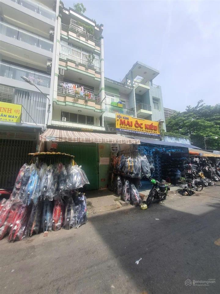 Mặt tiền chợ phụ tùng xe q5 ( 4.1 * 18 ) 2 lầu 18.5 tỷ