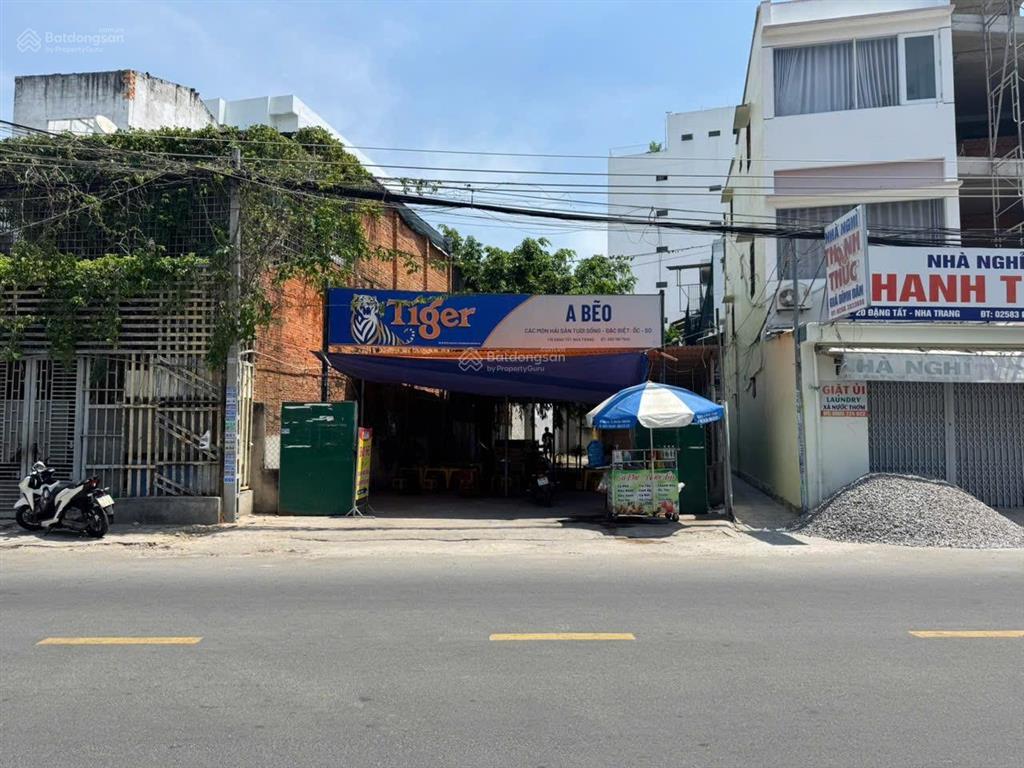 Lô góc mặt tiền đặng tất / nha trang ( ngay biển hòn chồng )