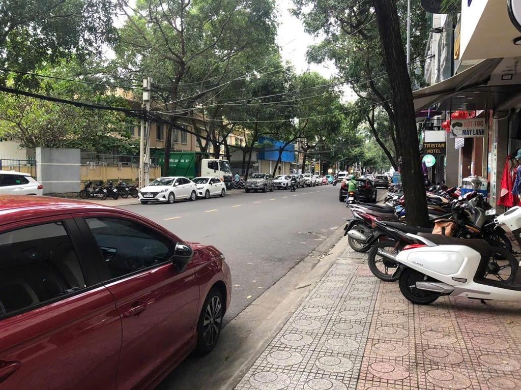 Nhà 3 tầng mặt tiền lý tự trọng lộc thọ nha trang ( ngang hơn 5m hiếm có )