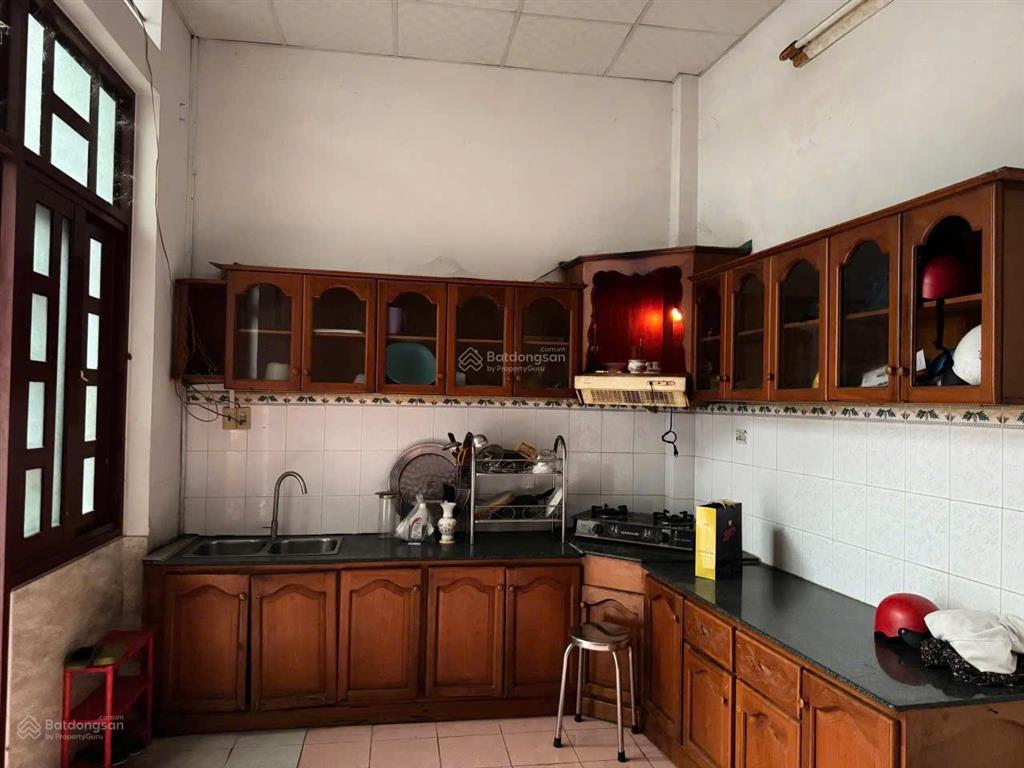 Bán nhà 3 tầng đường nguyễn biểu/ nha trang (ngang rộng 7.68m)