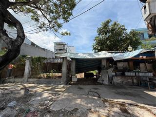 Lô đất mt nguyễn tất thành  gần vòng xoay phước đồng / nam nha trang