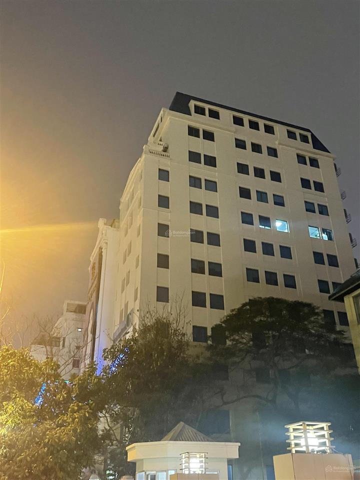 Bán khách sạn 4.5 sao hoàn kiếm, mặt phố lý thường kiệt siêu đắc địa 198 phòng 180 tỷ doanh thu năm