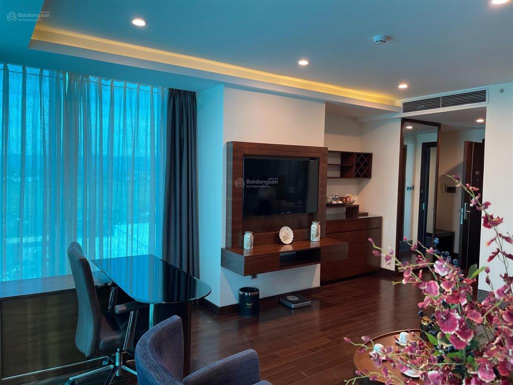 Bán gấp siêu toà nhà mặt phố hoàng quốc việt, cầu giấy, khách sạn 4 sao 15 tầng, hầm 2 tỷ/th 160 tỷ