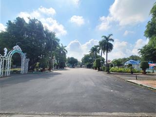 Bán đất mặt tiền đường nhưa, kinh doanh tốt, gần khu dịch vụ nam việt