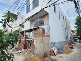 Bán nhà 1 trệt 1 lầu 1 lửng, 2 mặt tiền, gần khu chế xuất linh trung 2.